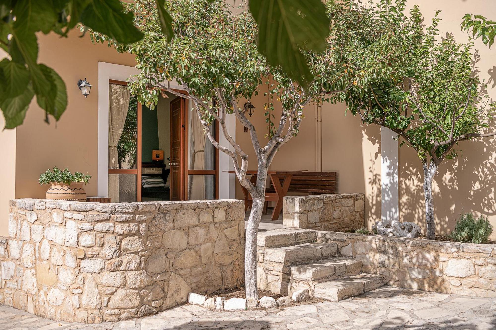 Earino Apartment Kato Asites Exterior photo